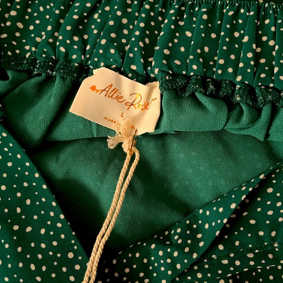 Allie Rose Flowy Skirt - Picture 2 of 4